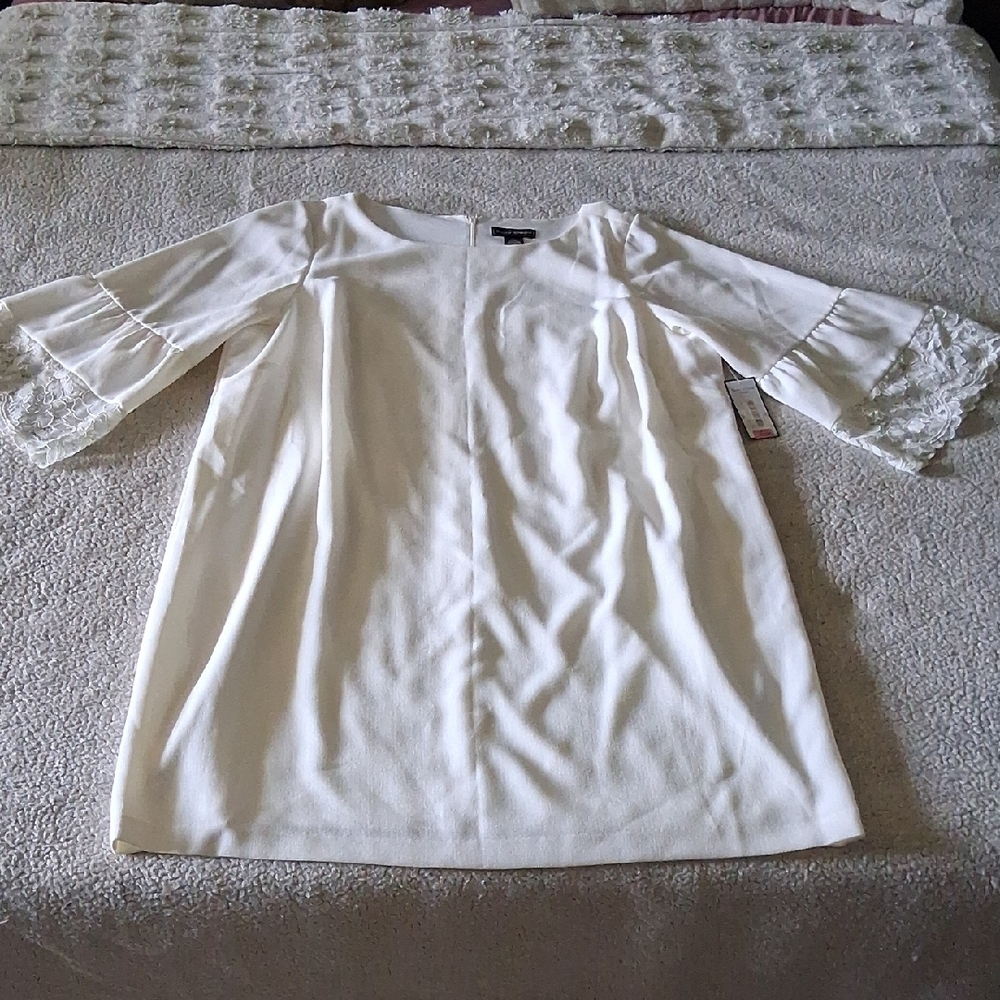 New Jessica Howard Cream Dress with Lace Sleeves
